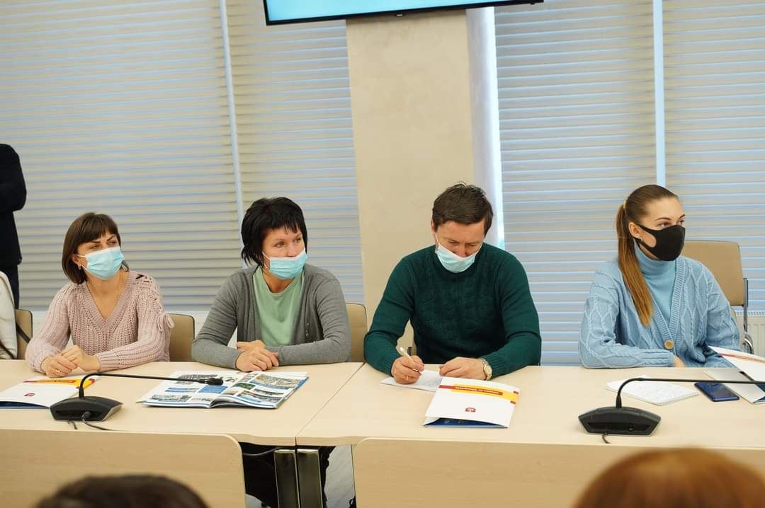 Представники Луганської та Донецької областей беруть участь у навчальному візиті до Вінниці