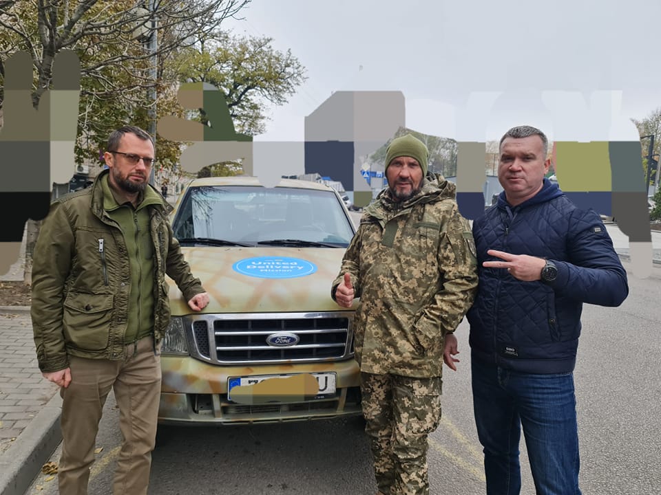 Сьогодні від наших естонських друзів United Delivery Mission Roman Khlibun передали луганським хлопцям зі 111 бригади, для аеророзвідки файний пікап. 