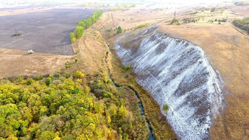 На архівних світлинах Сватове восени з висоти пташиного польоту у 2020 році. 