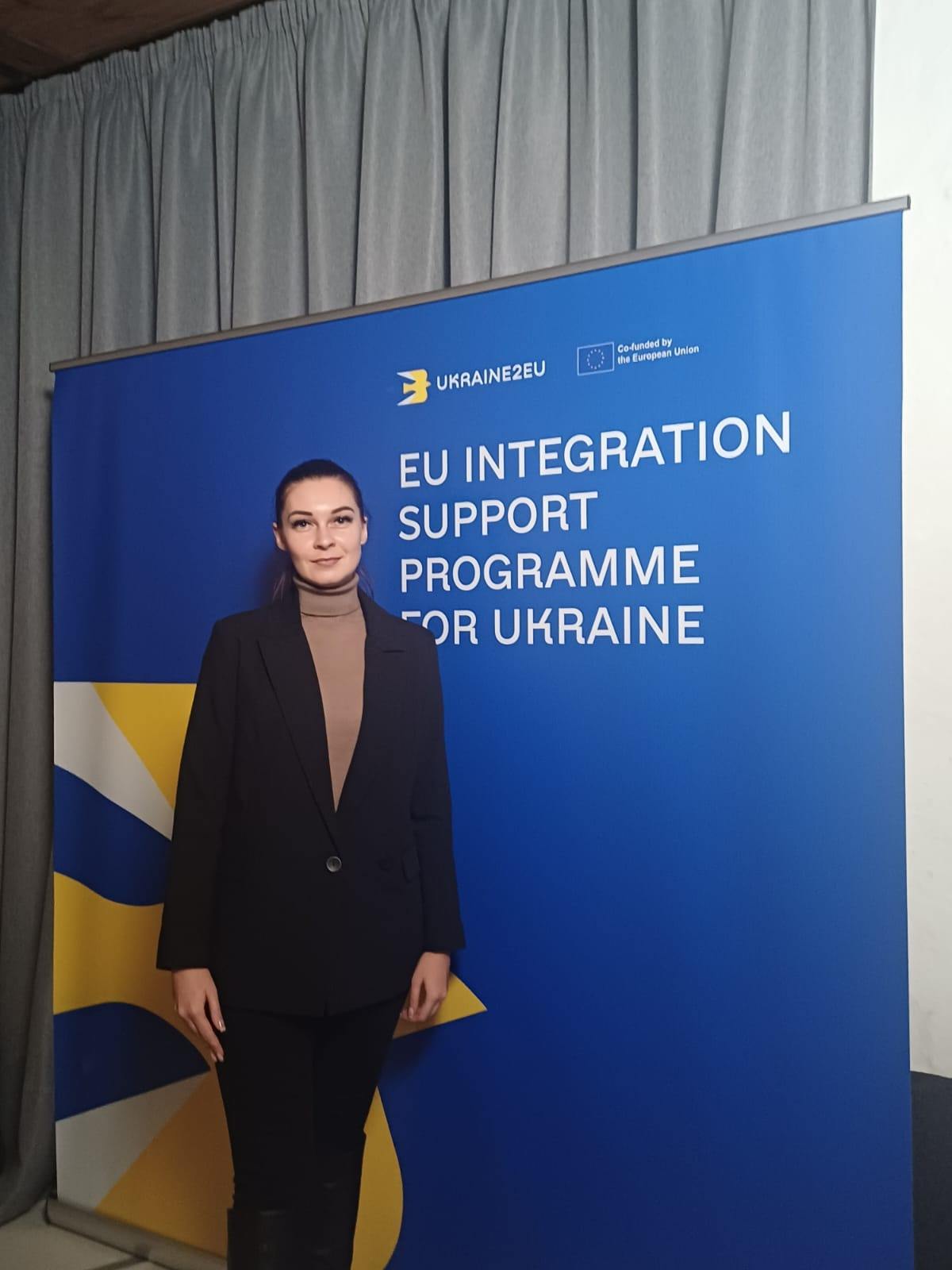 20.11.2025 виконуючий обов'язки директора Департаменту Олена Кіяшко взяла участь у тематичному діалозі «Готовність регіонів до інтеграції України в ЄС»