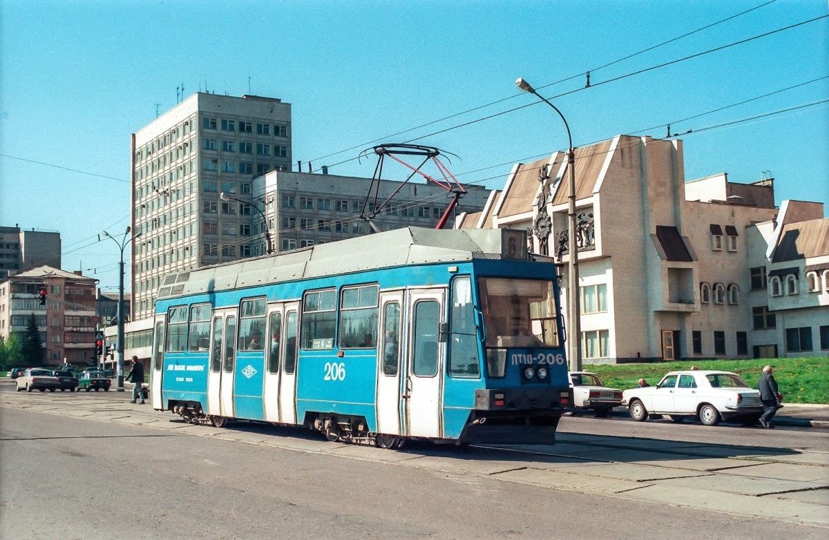 587049260_2103526707055954_8343530821989644369_n